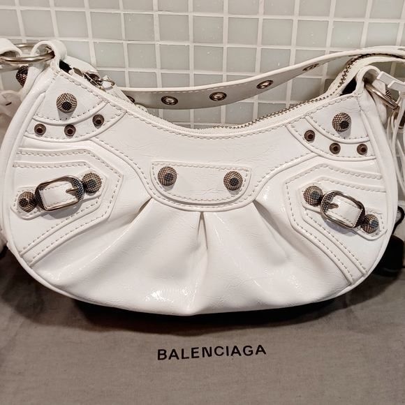 *SOLD* Balenciaga Le Cagole XS Shoulder Bag - Picture 5 of 13